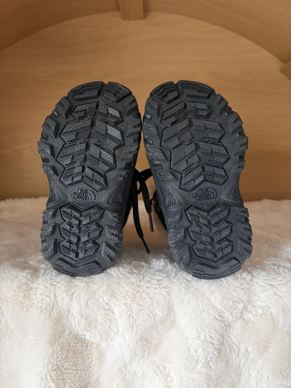 ✨$55✨The North Face Teen Shellista Lace V Boot | Black | Kids 10 (NIB)